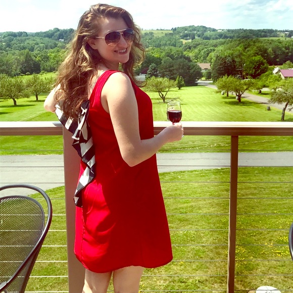 Auditions // Red dress with pretty bow on back❤️🤍 - Picture 3 of 8